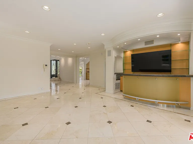 204 Foothill Rd — Photo 12