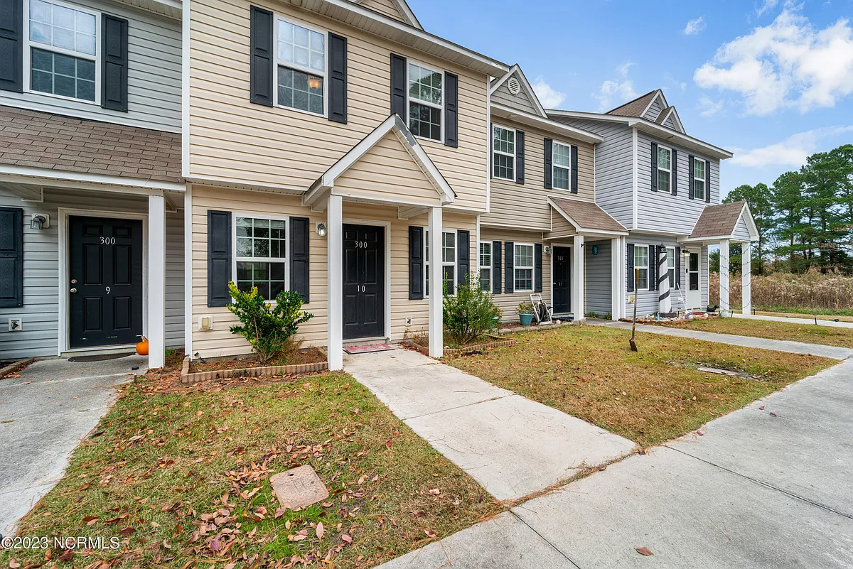 Building Photo - 300 Burley Dr #10