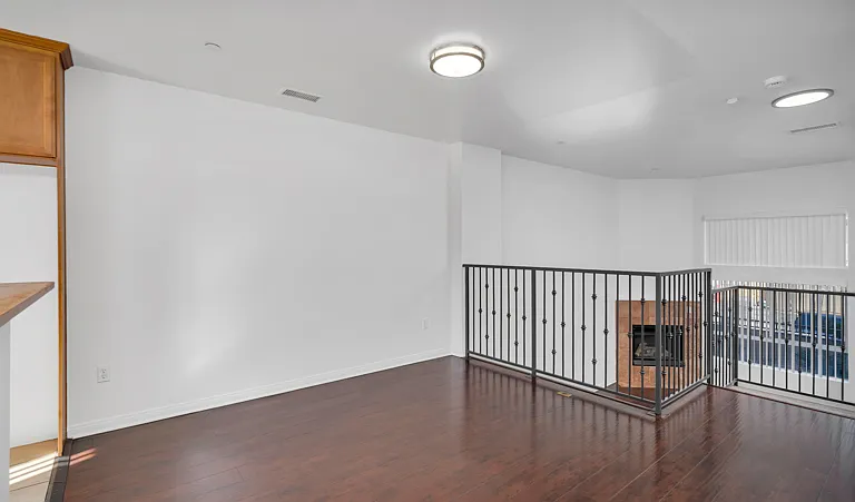 12364 Osborne St #20 — Photo 6