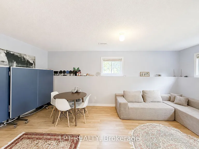 144 Shoreline Dr — Photo 13