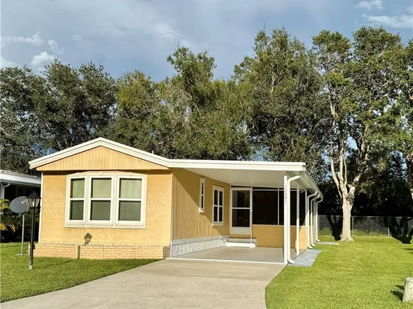 10491 Wales LOOP, BONITA SPRINGS, FL 34135