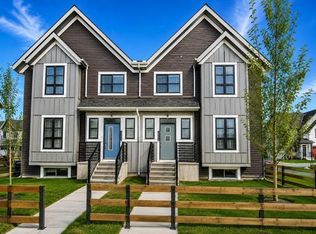 100 NW Walgrove Ct SE #3302, Calgary, AB T2X4N1