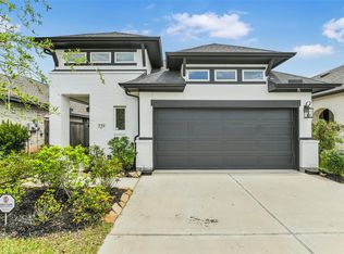229 Trapper Creek Dr, Conroe, TX 77304