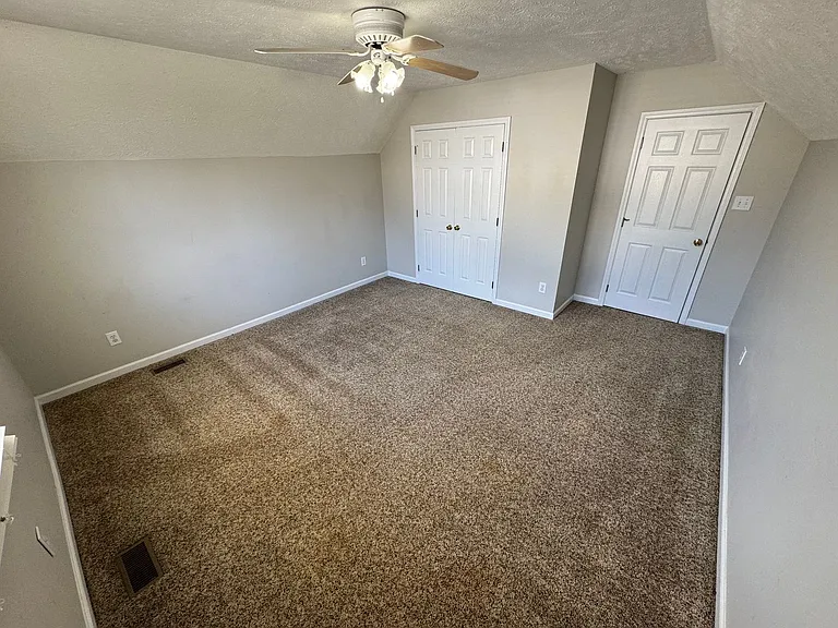 5870 McDonald Rd — Photo 18