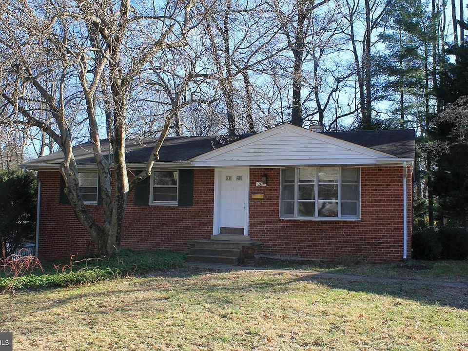 1st image of 204 Yeonas Dr SW