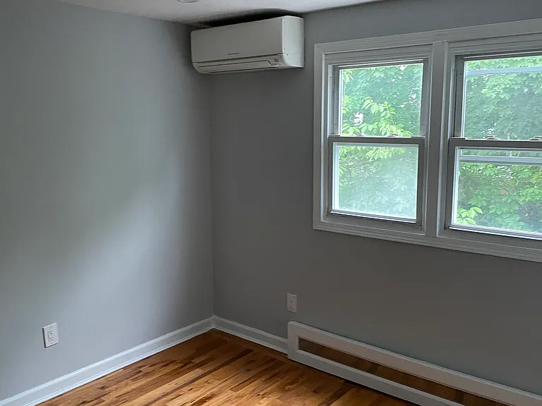 302 Oakford St — Photo 11