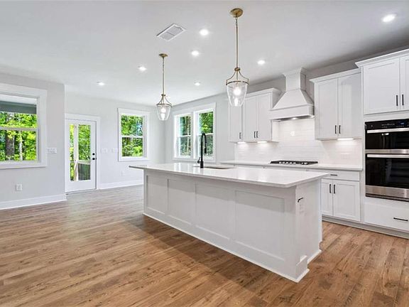 7th image of this home