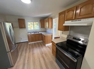 11 Union Ct, Easthampton, MA 01027