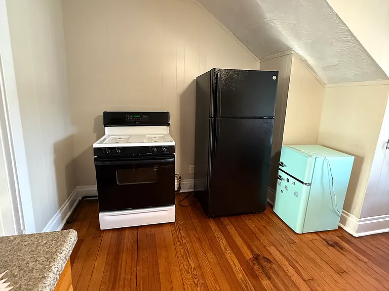 1317 Broadway Ave #3 — Photo 11