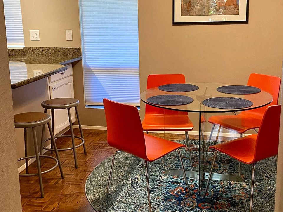 1st image of 10819 NE 37th Pl APT 228