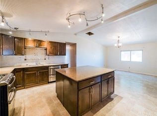 11819 Wagon Wheel Rd, Phelan, CA 92392