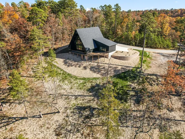 17837 Ventris Cove Cir, Rogers, AR 72756