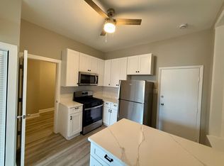 3221 S May St APT 1F, Chicago, IL 60608