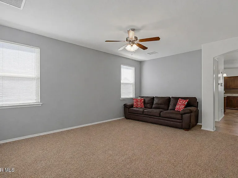 14668 Oldenberg Ct — Photo 7