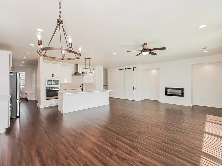 8589 Mulligan Pass — Photo 7