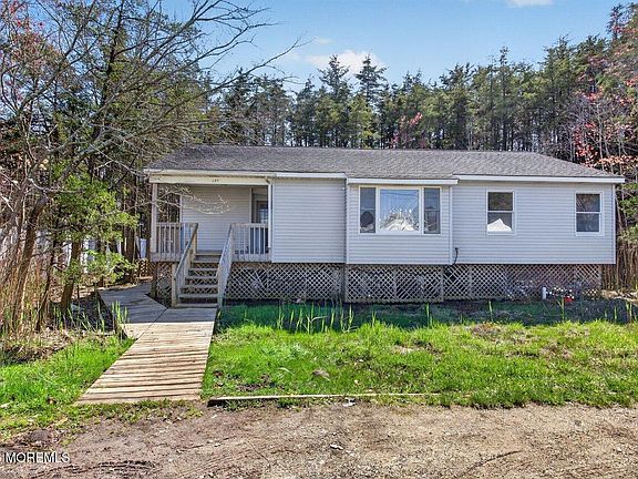 2nd image of 127 E Lakeside Drive E