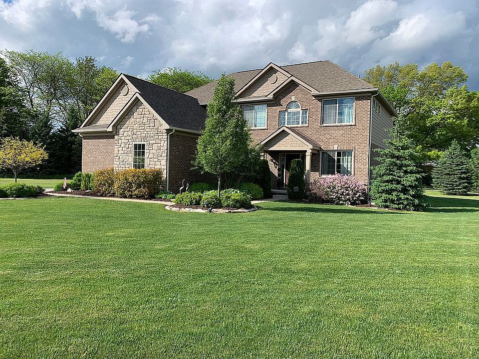 1st image of 589 Dornoch Ct