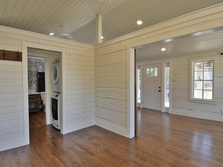 4875 Main St #TINY — Photo 21
