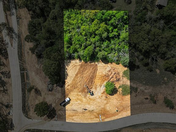 3rd image of 1111 Ellen Donald Ln