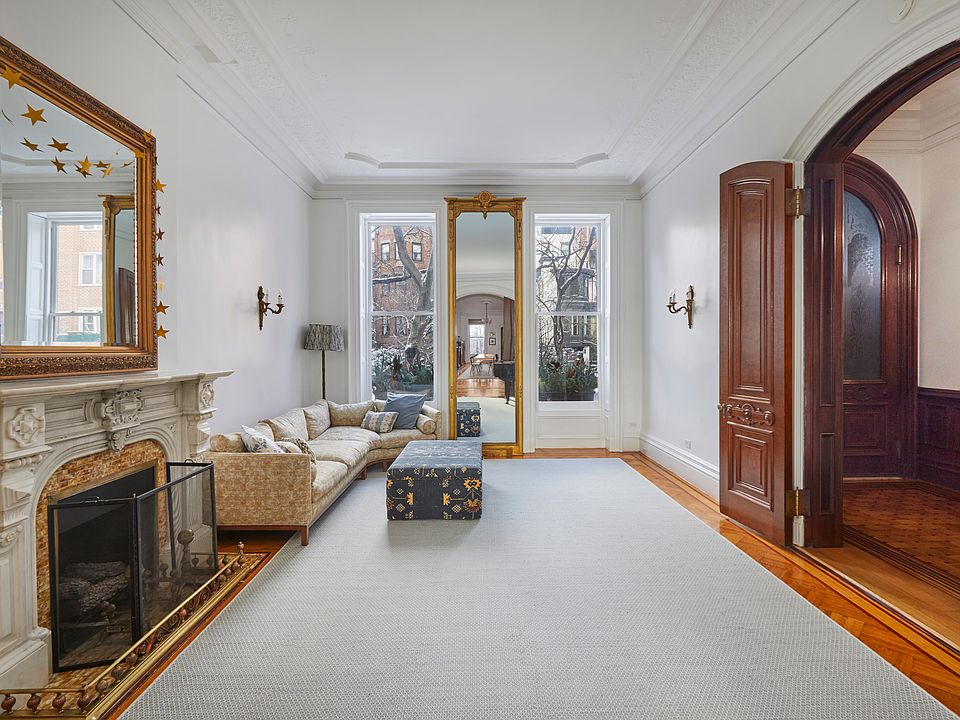 1st image of 38 Grace Ct #2