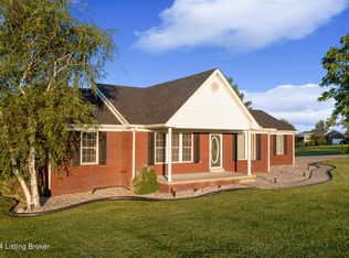 208 Autumn Dr, Taylorsville, KY 40071