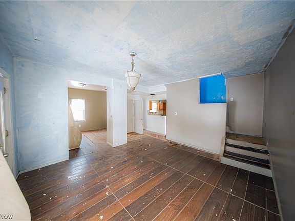 2nd image of 14609 Shaw Ave
