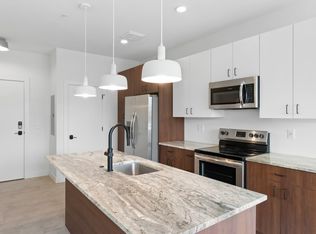 Lafayette West Apartments, Detroit, MI 48207
