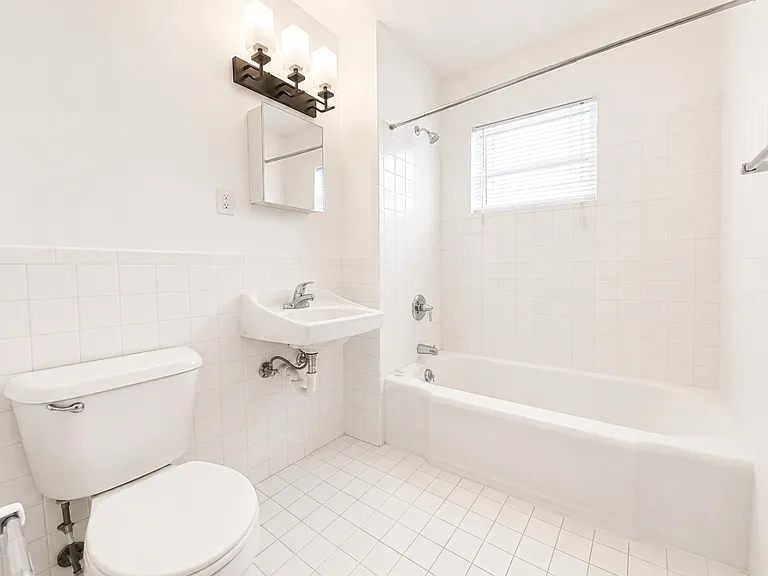 710 Culbertson Dr — Photo 8