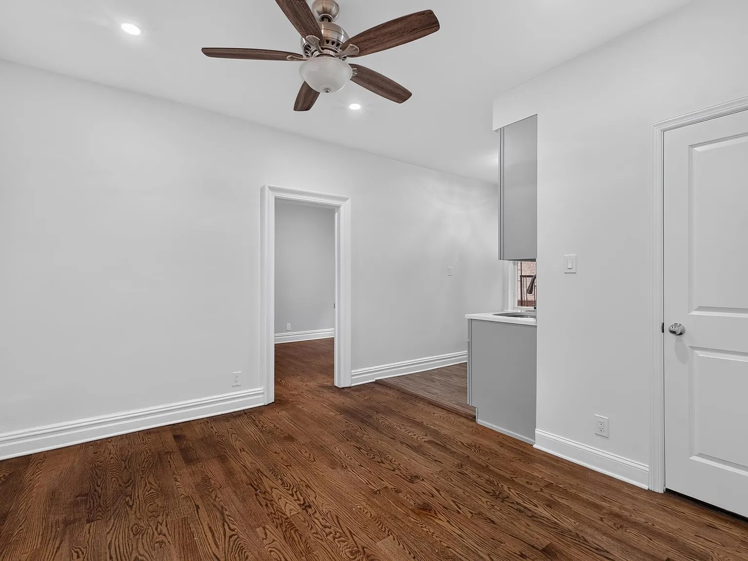 1 bed, 1.0 bath, $1,650 — Photo 4