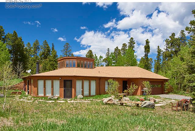536 Meadowlake Dr