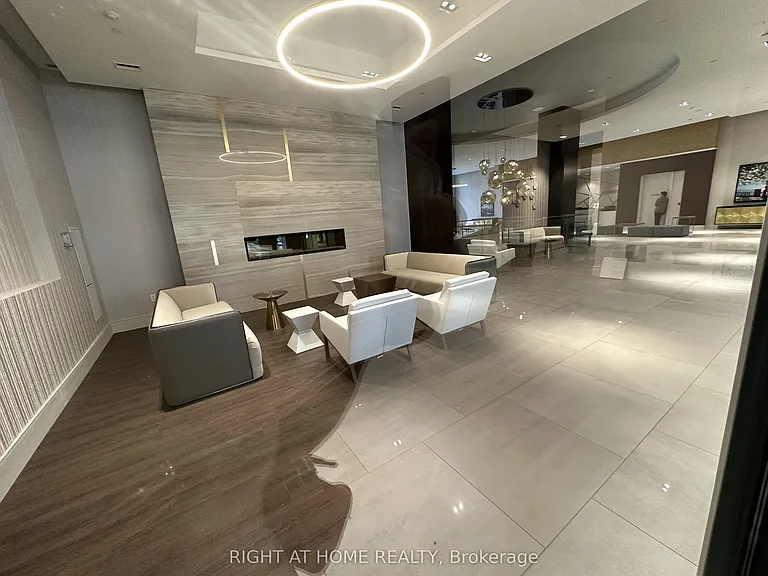 9000 Jane St #2115 — Photo 14