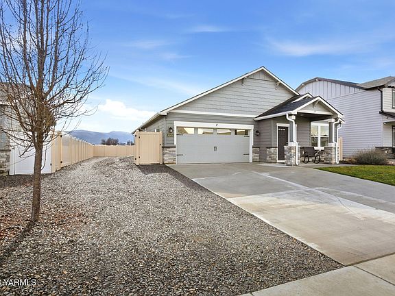 3rd image of 6509 Cottonwood Loop