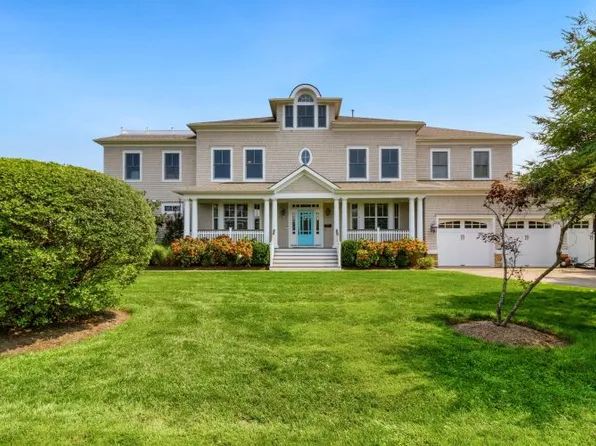 45 Monmouth Pkway, Monmouth Beach, NJ 07750