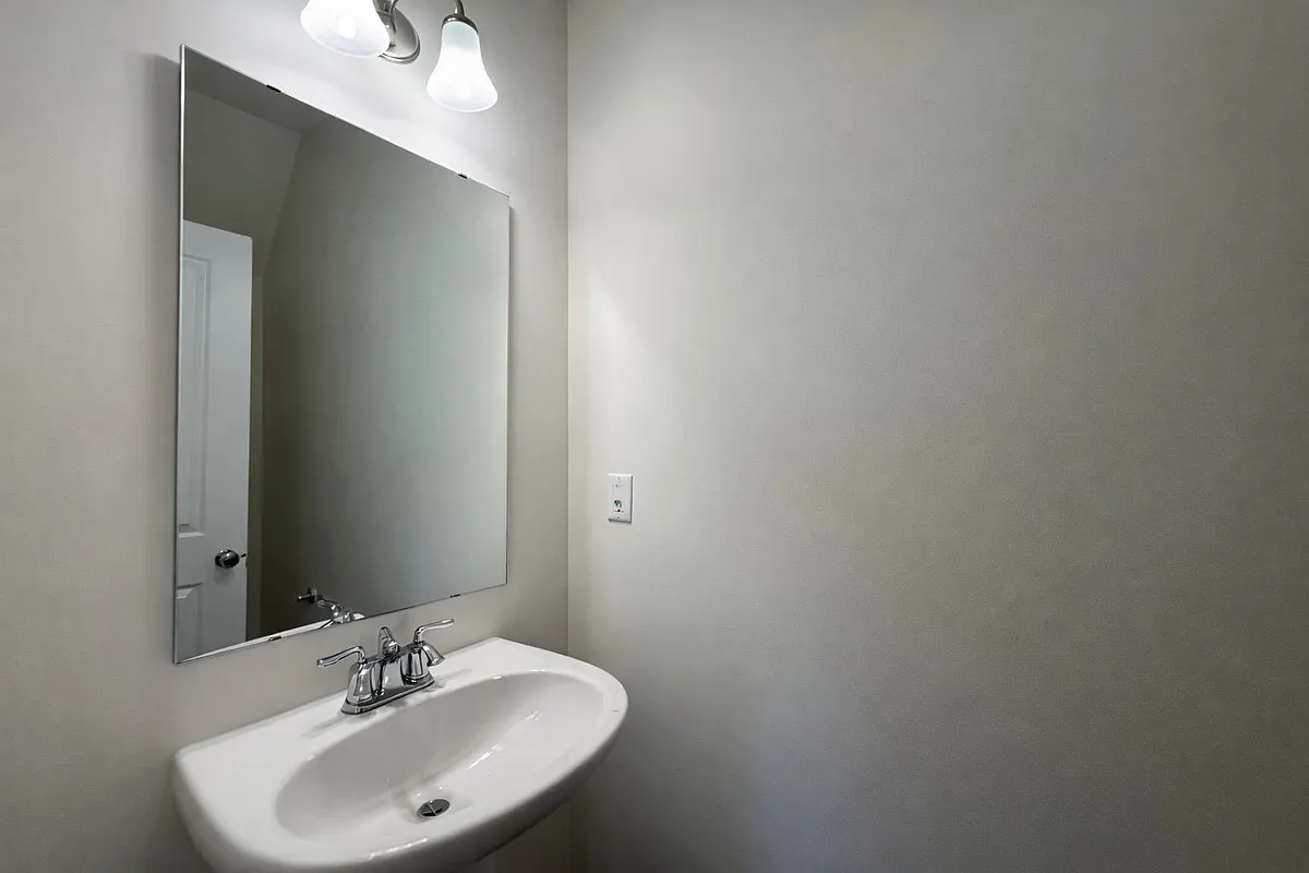 Building Photo - 2867 Aubrey St #1