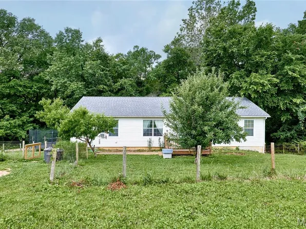 400 Julie Ct, Elsberry, MO 63343