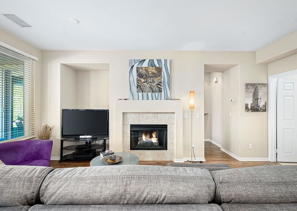 1st image of 81535 Ulrich Dr
