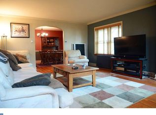 8 Cherry Ln, Souderton, PA 18964