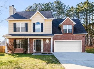10769 Misty Meadows Ct, Hampton, GA 30228