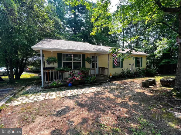 673 Grenada Ln, Lusby, MD 20657