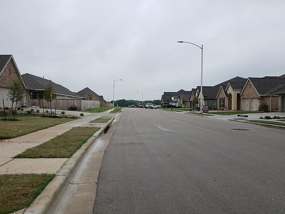 4th image of 16501 Christina Garza Dr