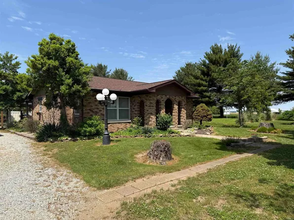 371 State Route 1 St, Saint Francisville, IL 62460