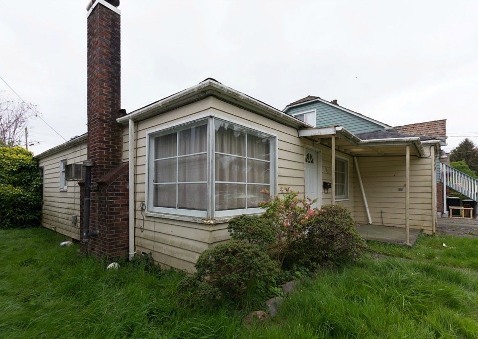 1st image of 120 Chenault Ave