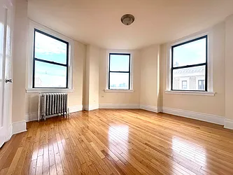 4101 Broadway