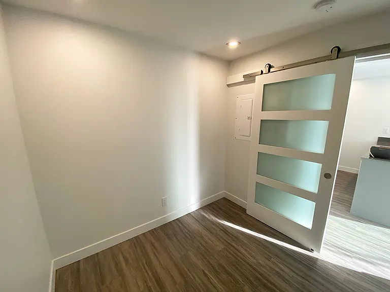 181 W 6th St #406 — Photo 20