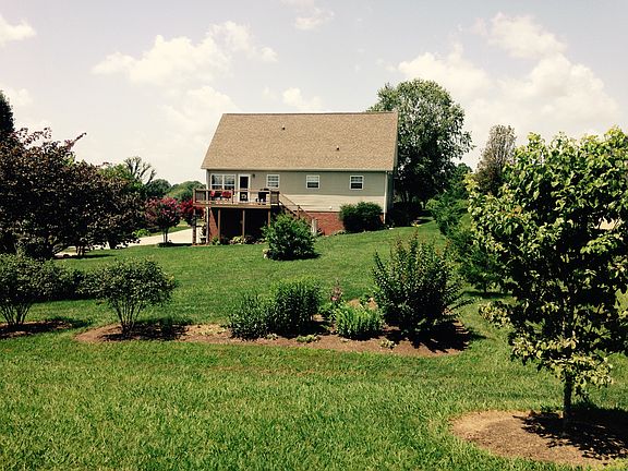 3rd image of 334 Ashley Dr