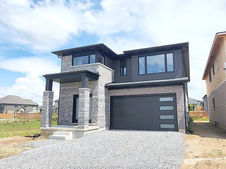 15 Samuel Ave — Photo 1