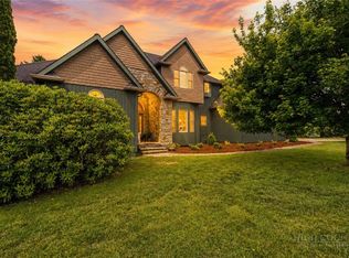 123 Coras Path, Blowing Rock, NC 28605