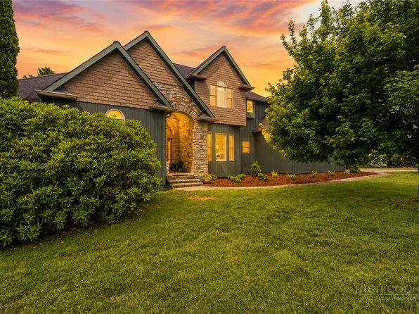 123 Cora's Path, Blowing Rock, NC 28605