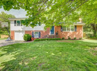 5701 Pine Acres Ln, Roanoke, VA 24018