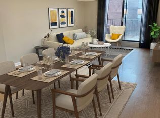 1924 Nectarine St, Philadelphia, PA 19130